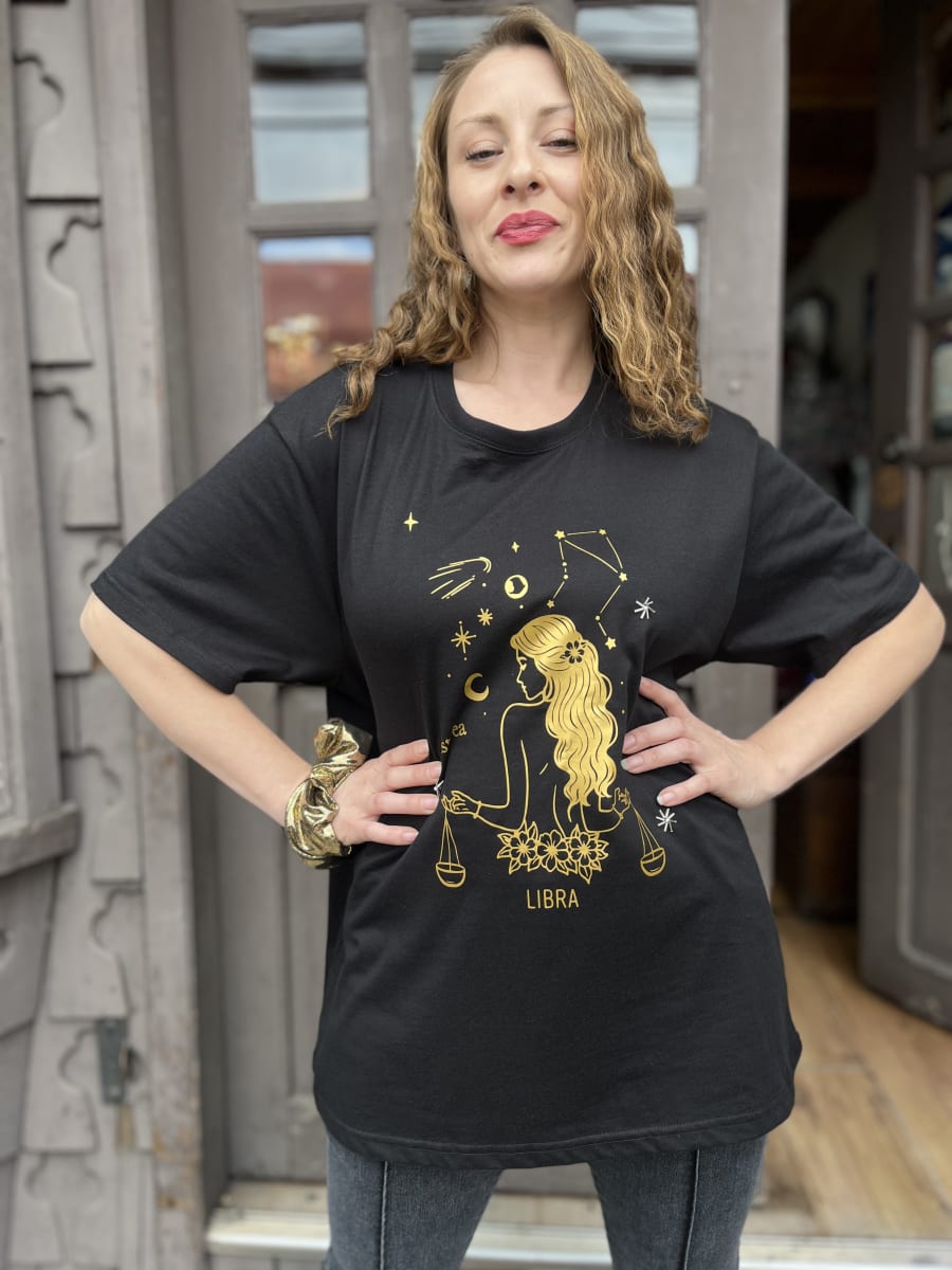 Polera Astrea zodiaco Libra manga corta1