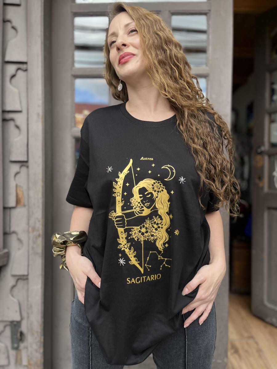 Polera Astrea zodiaco Sagitario manga corta1