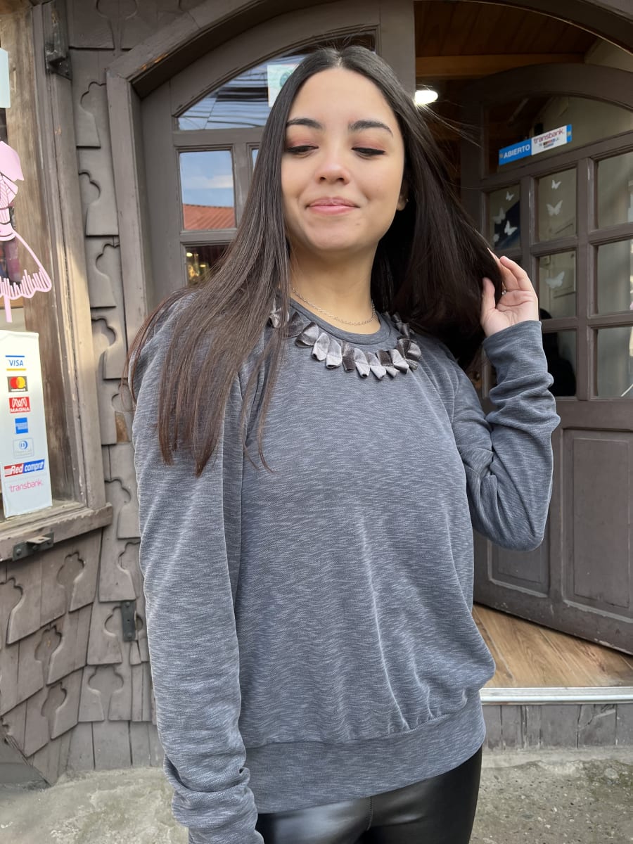 Polera Santa manga princesa gris jaspeada1