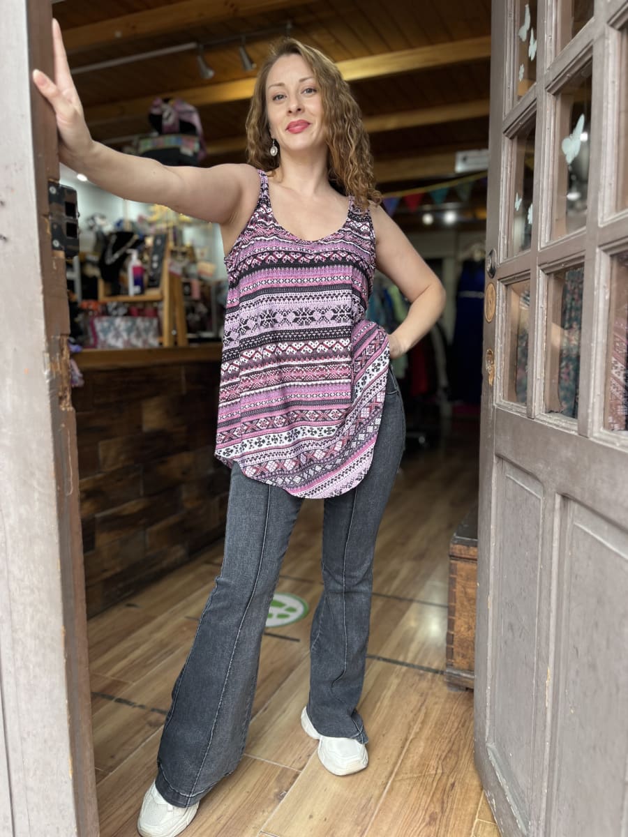 Top Tyty sin mangas etnic burdeos1