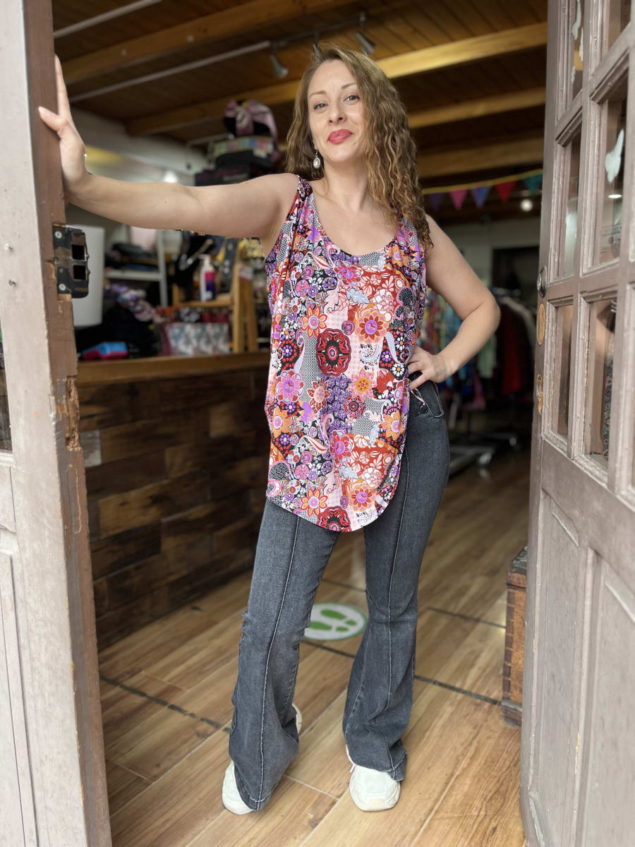 Top Tyty sin mangas multimandalas rojos2