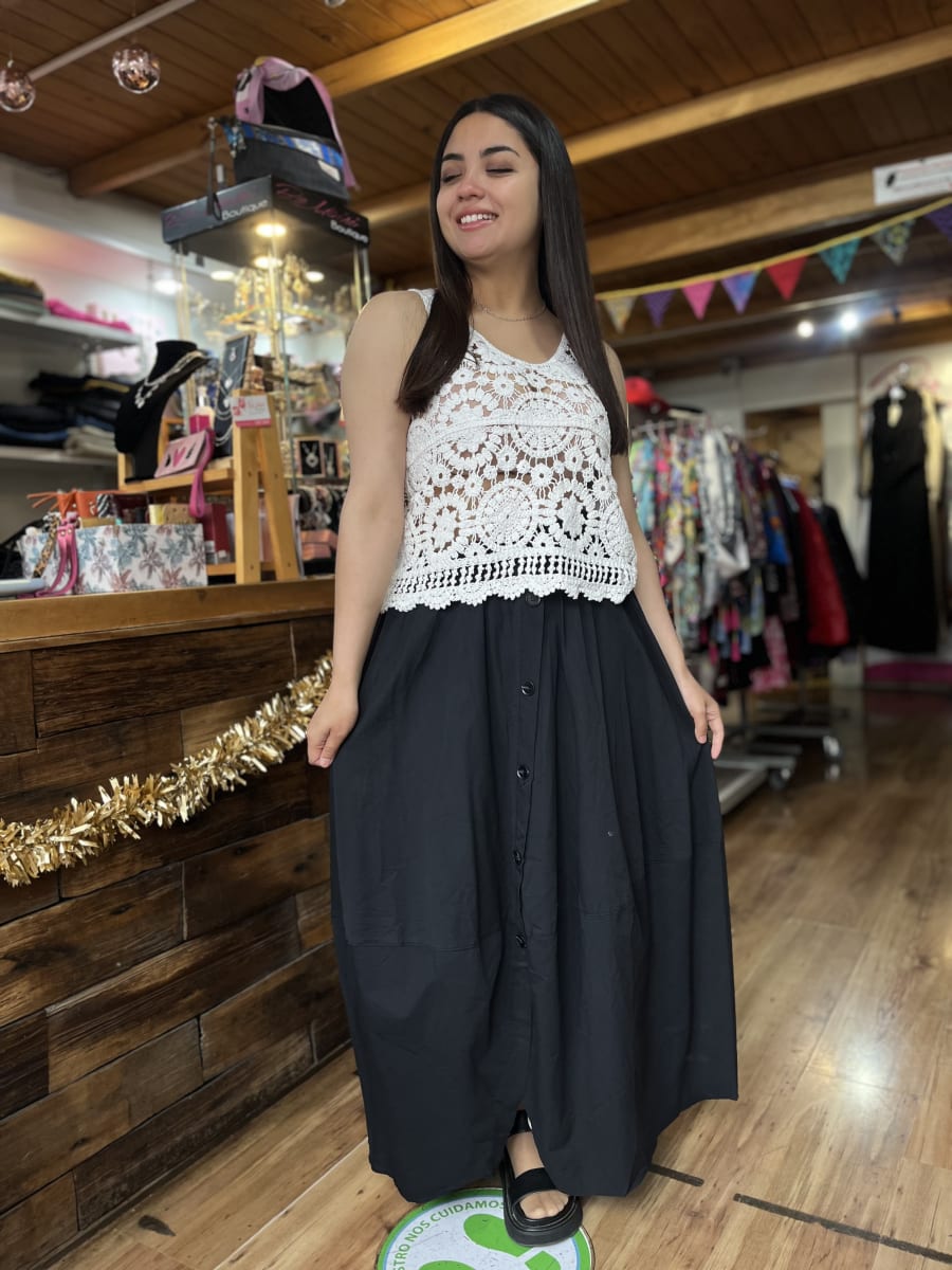 Maxi falda viscosa negro con botones2
