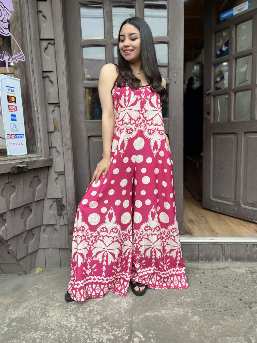 Enterito crepé estampado fucsia y blanco2