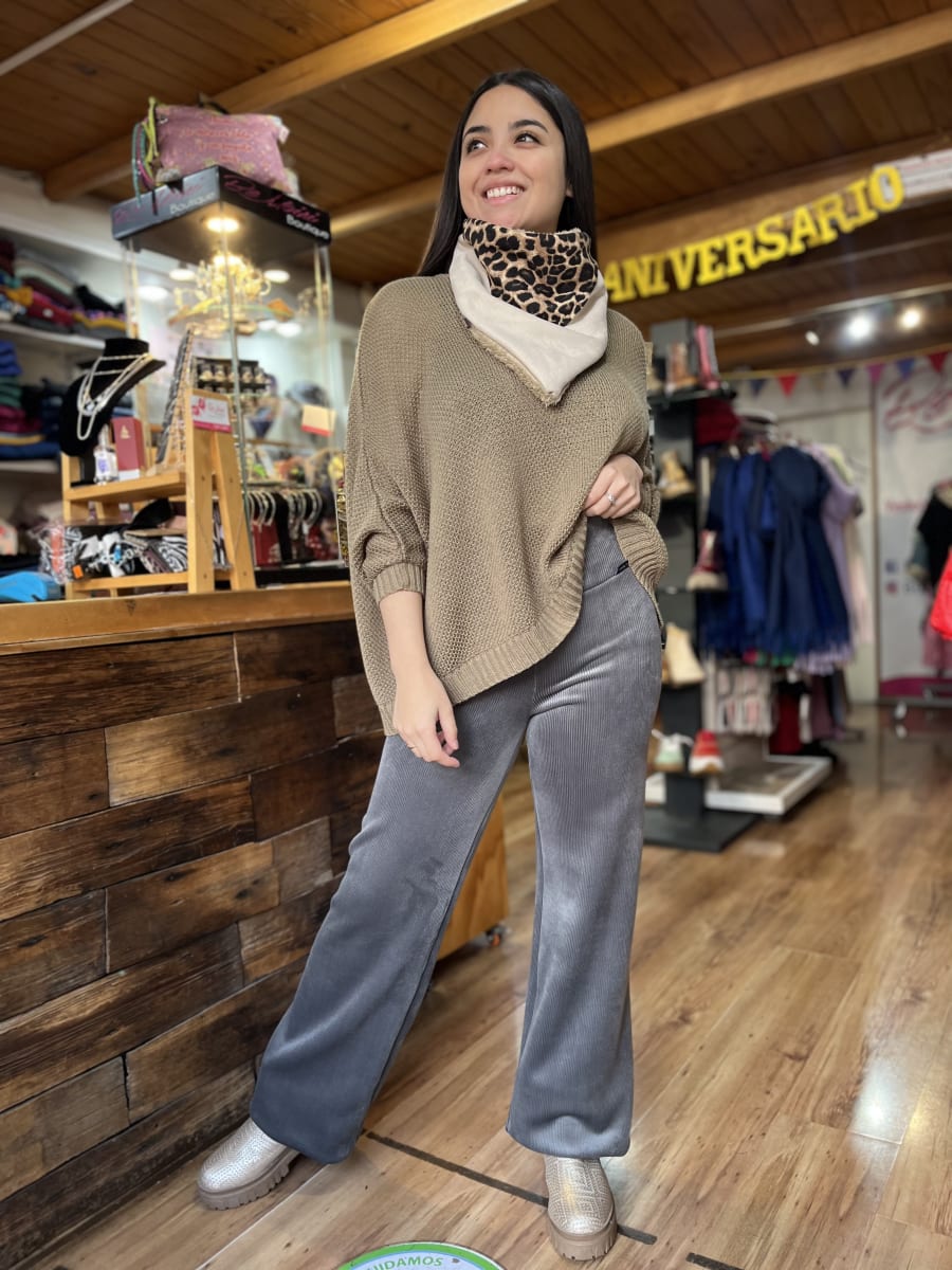 Pantalón Daniela recto cotelé forrado gris alto invierno2