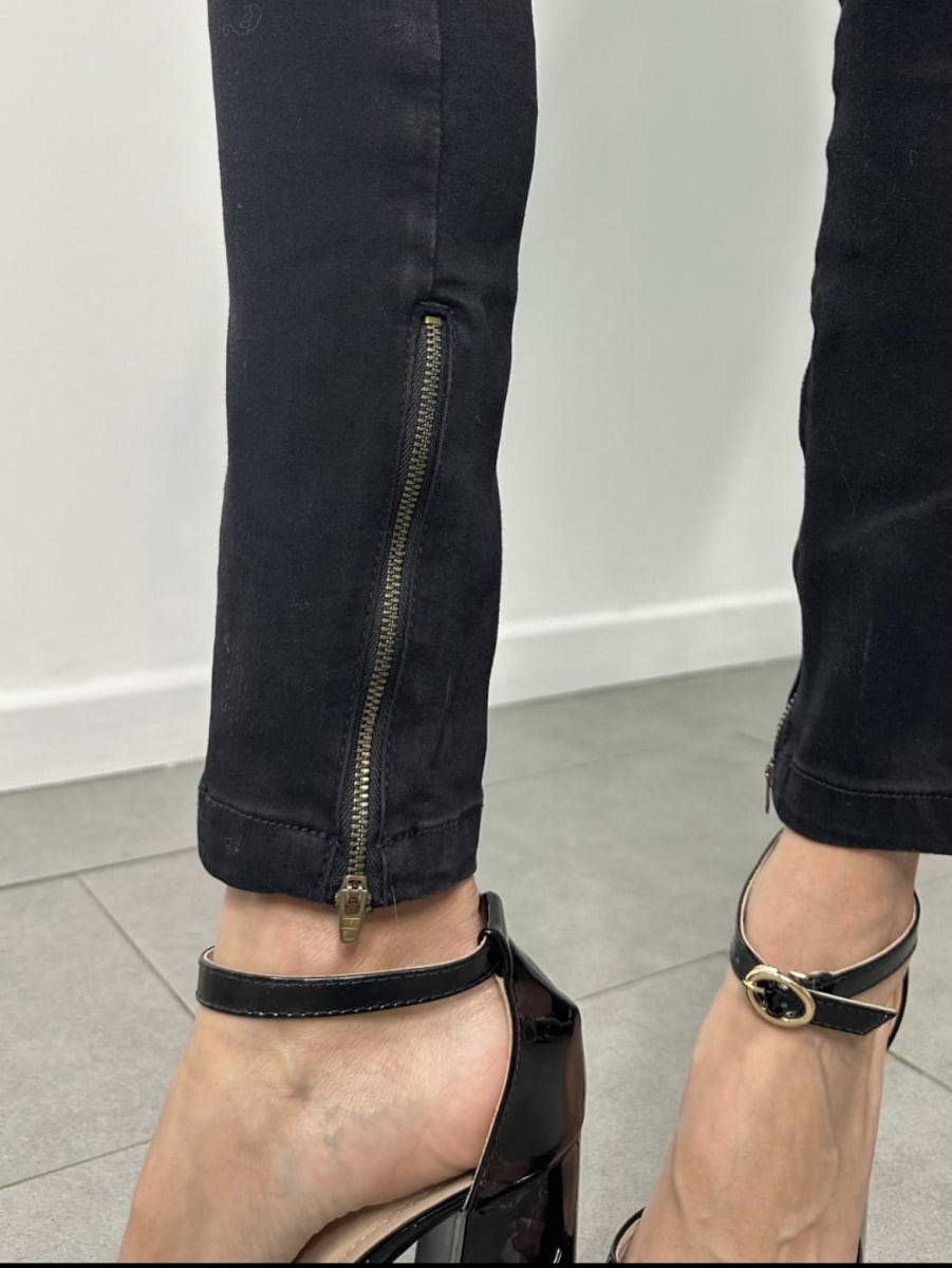 Jeans Love me negro skinny tobillero tiro alto4