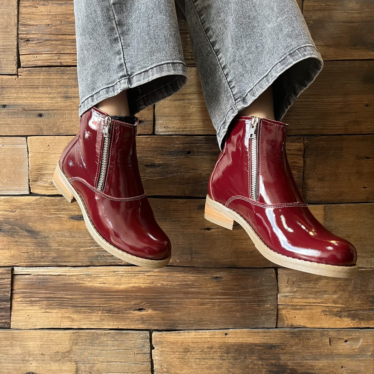 Botin cuero DC Burdeo charol1