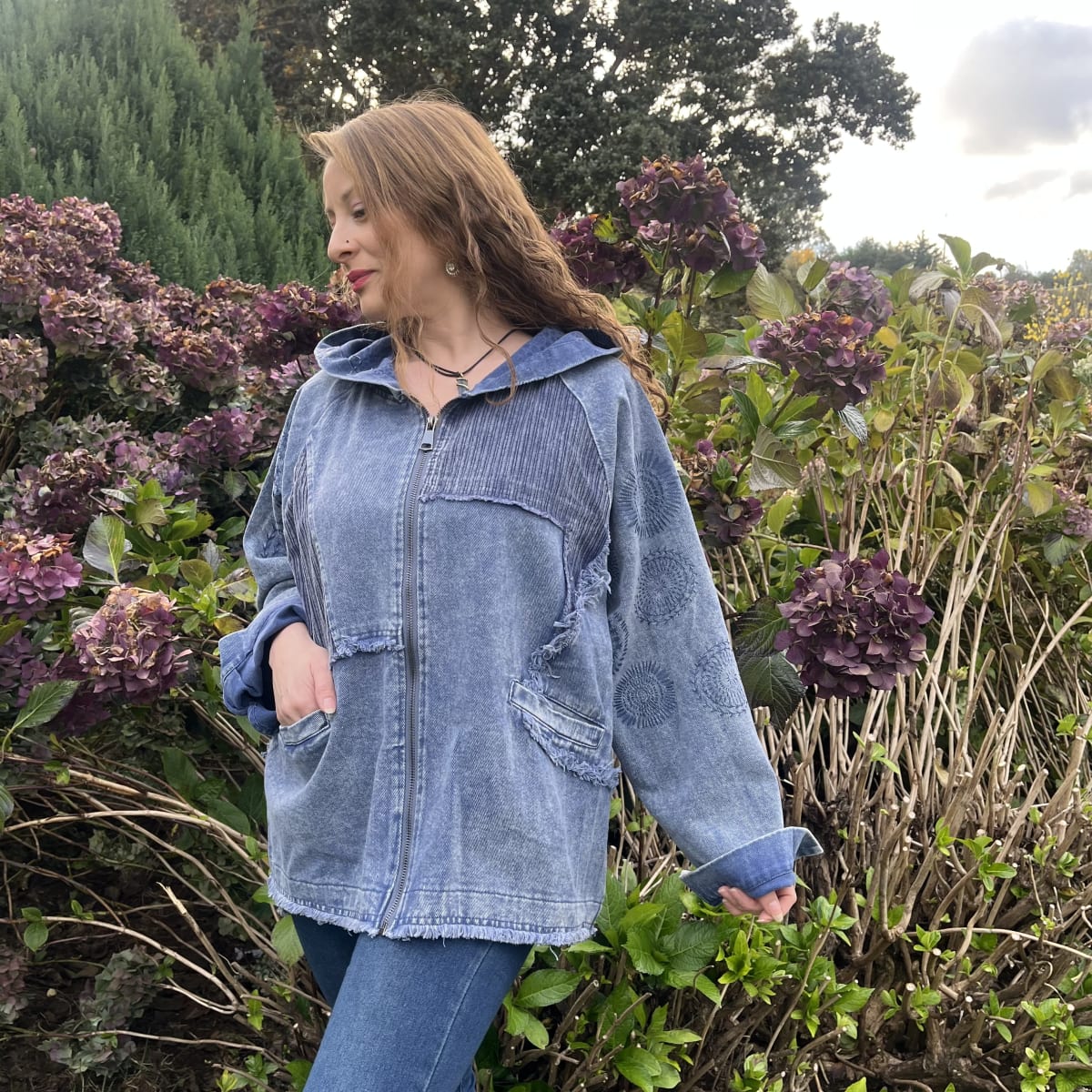 Chaqueta denim cotele deslavado azul mandalas3