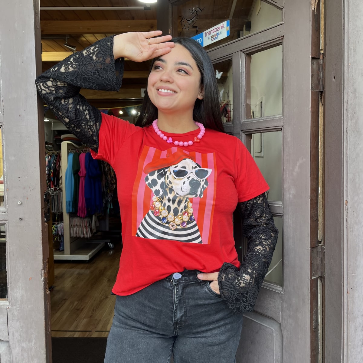 Polera encaje negro manga larga3
