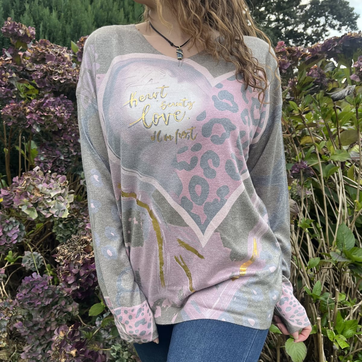 Sueter spandex corazon print cafe rosado foil dorado2