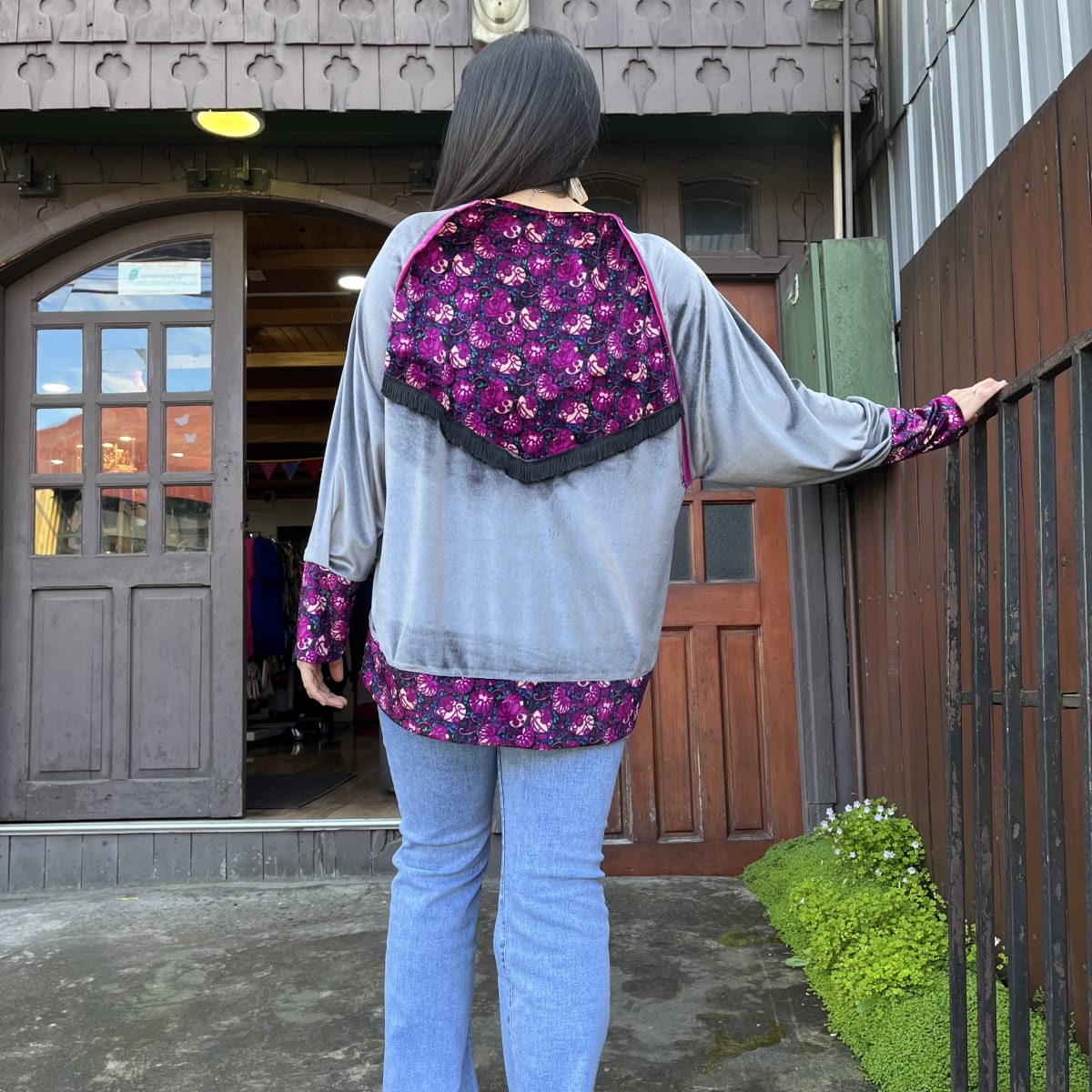 Poleron Olivia velvet plata magenta2