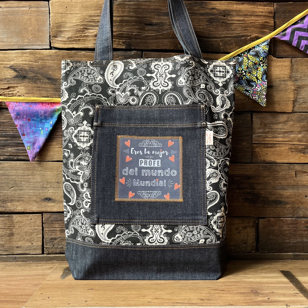 Tote Bag Eres la mejor Profe del mundo negro blanco paisley1