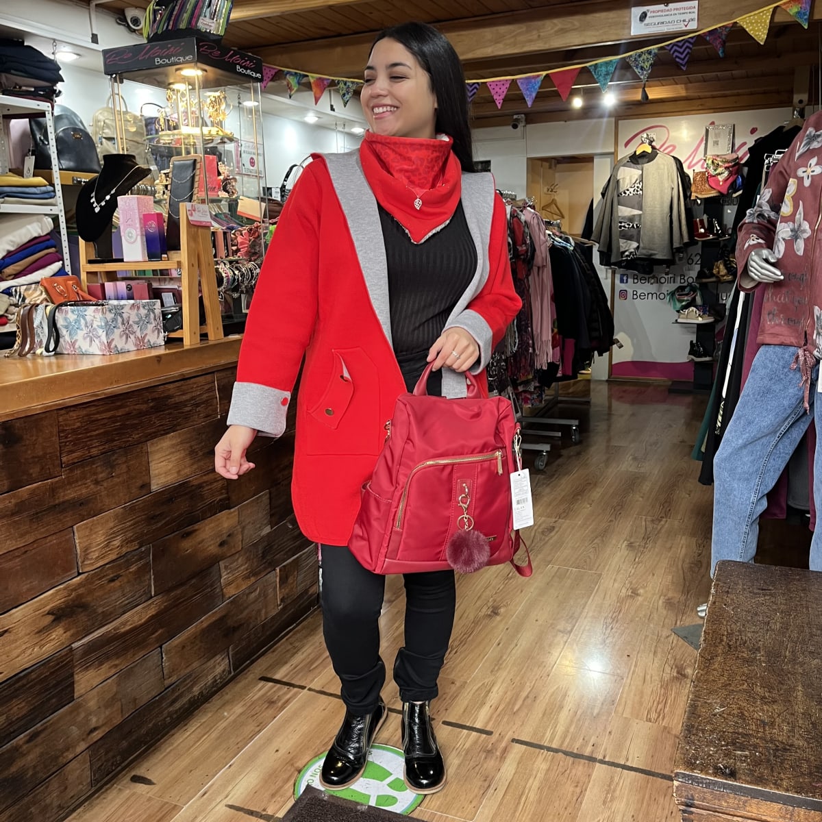 Abrigo paño bicolor rojo gris con capucha3