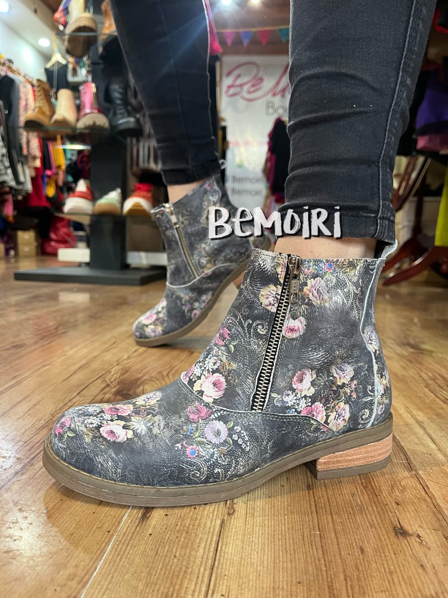 Botín cuero DC gris azulado floral5