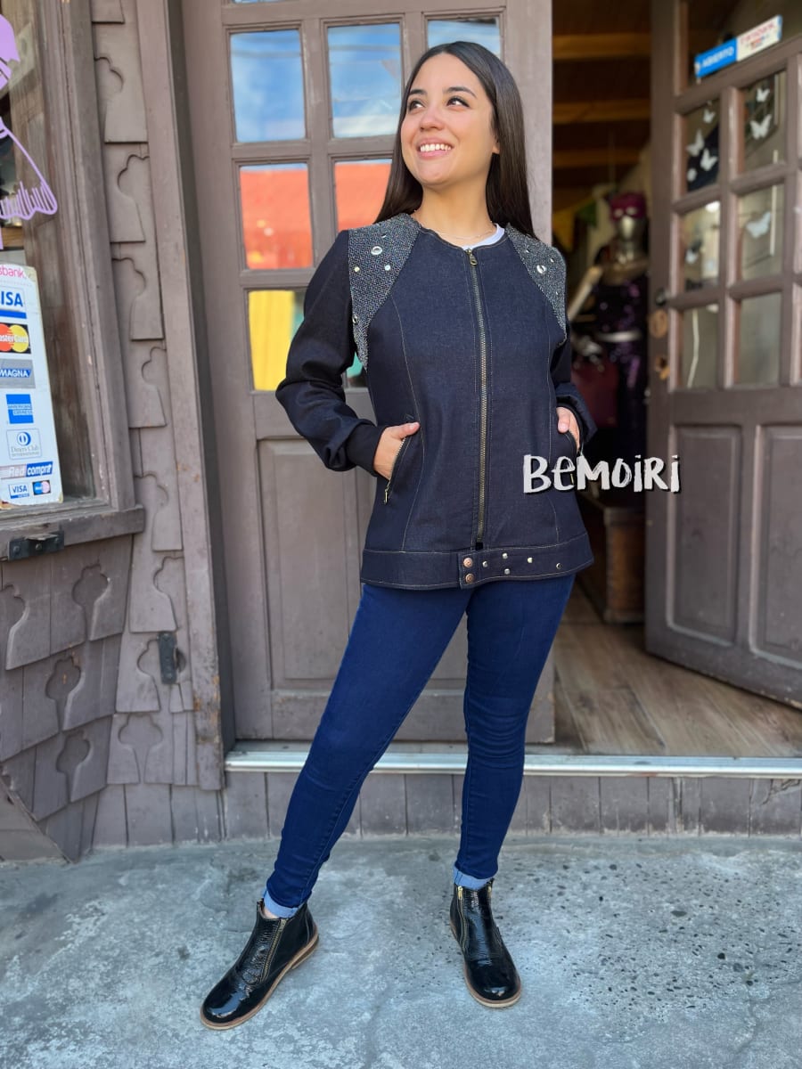 Chaqueta denim azul con brillos2