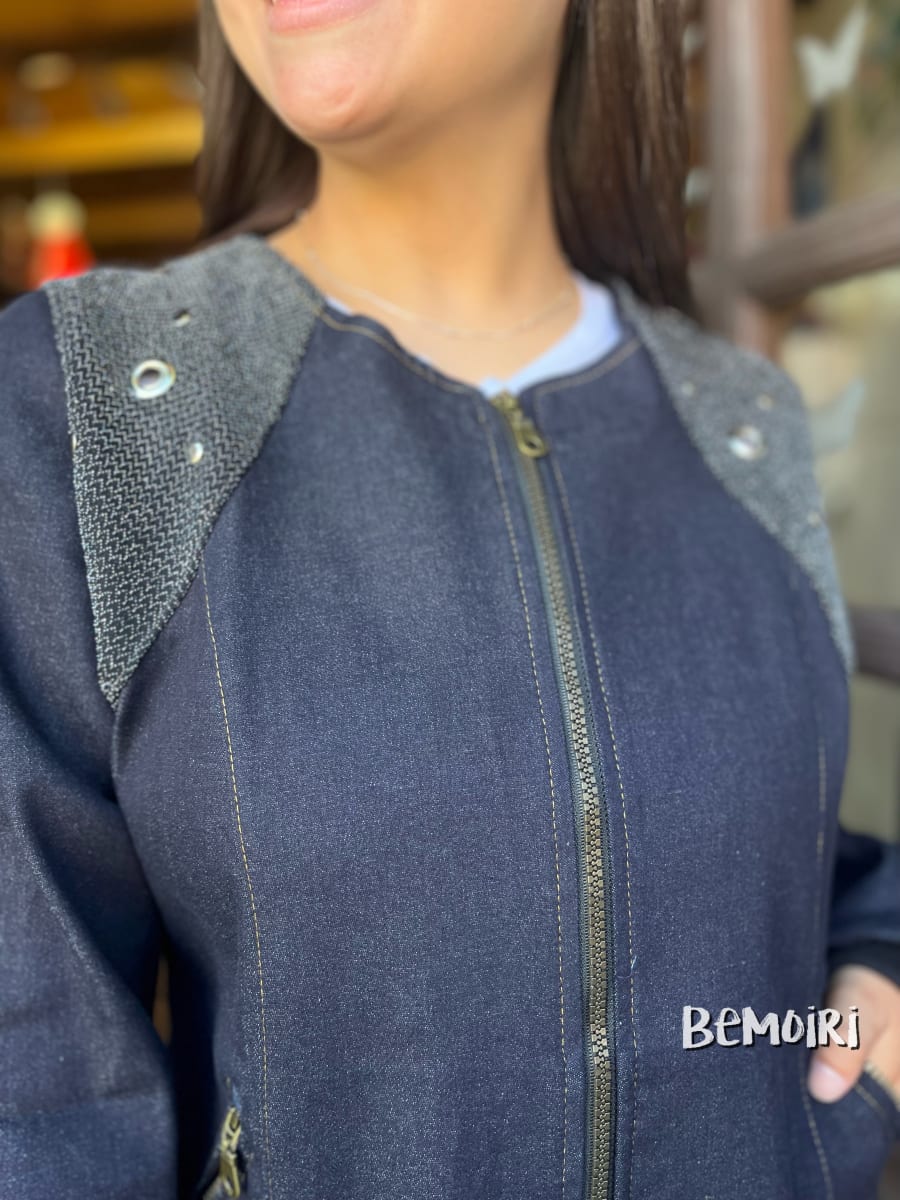 Chaqueta denim azul con brillos3