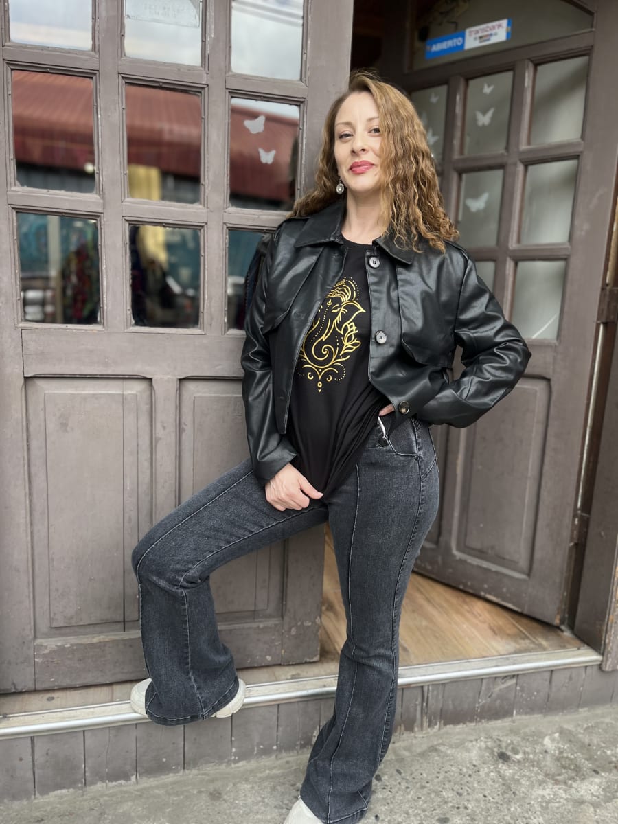 Polera Astrea Gold elefante astral manga corta2