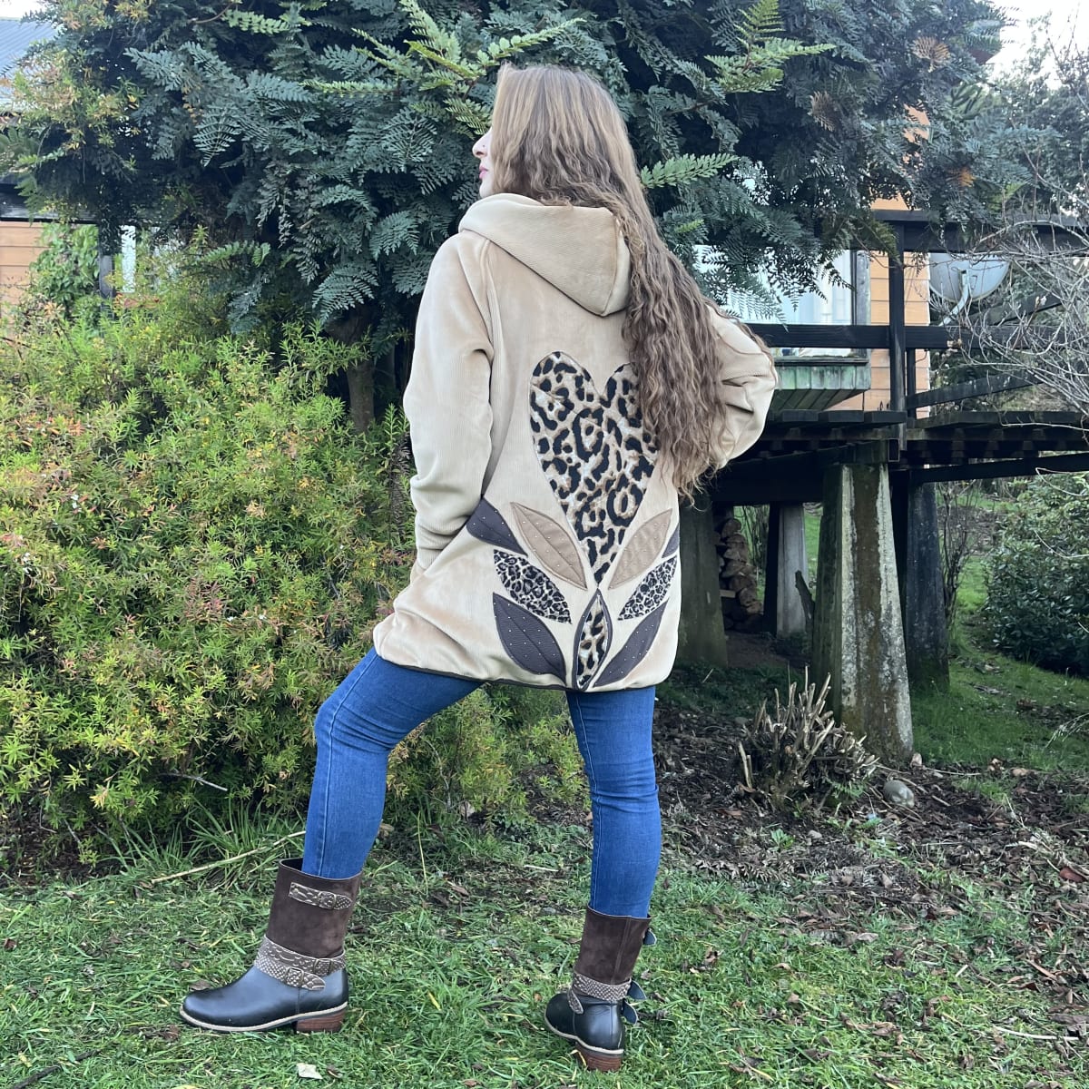 Chaqueta Mila cotele forrado beige corazon leopardo3
