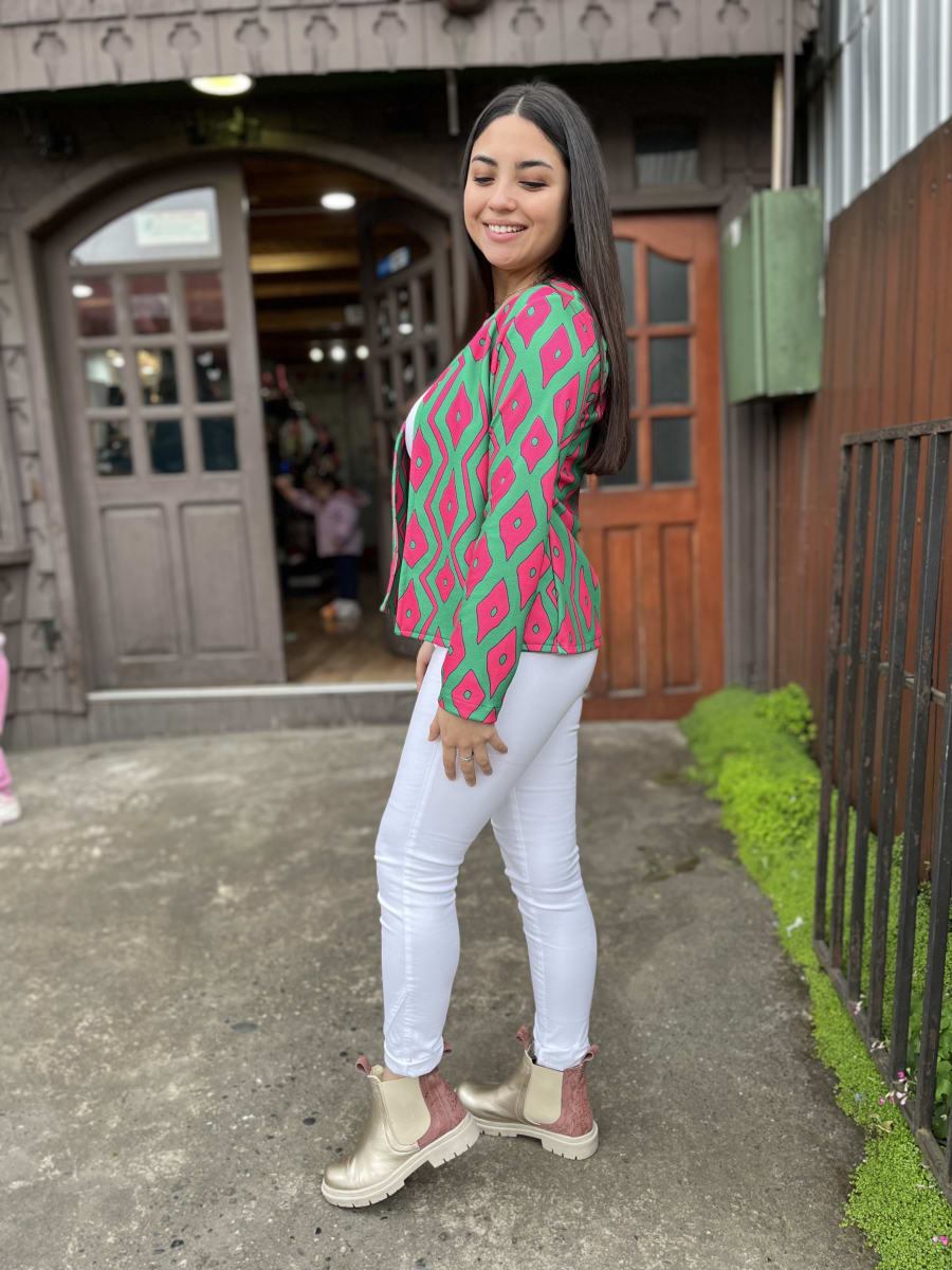 Blazer Marianela sofia verde rombos fucsia4