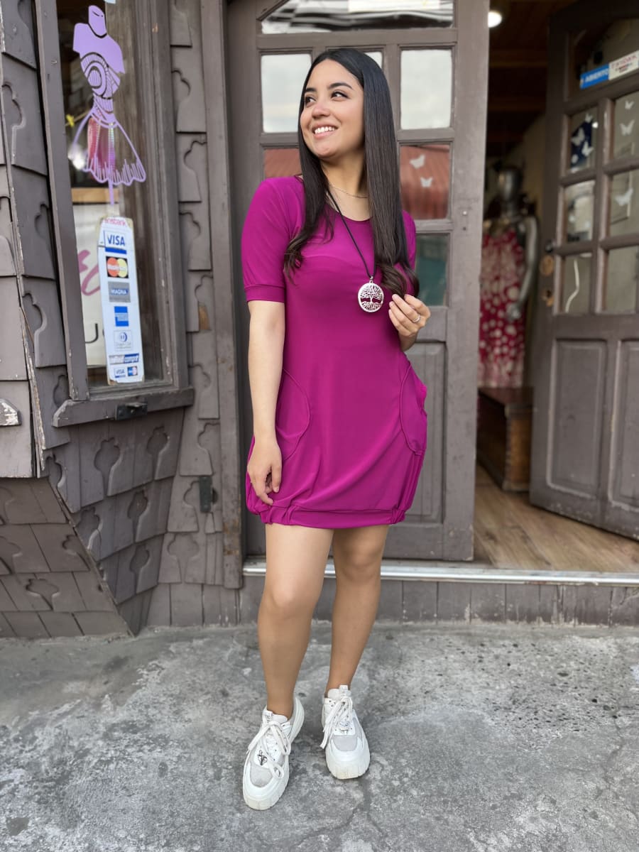 Vestido globo lycra magenta manga corta1