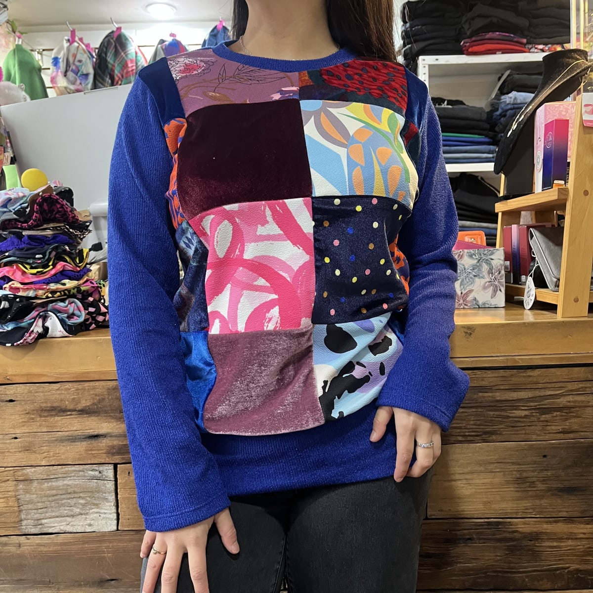 Poleron patchwork lanilla azul rey2