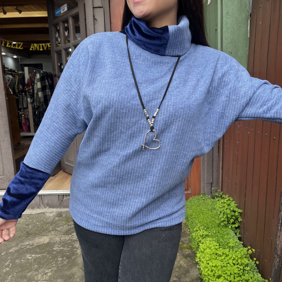 Poleron Maritza lanilla cachemira celeste velvet azul1