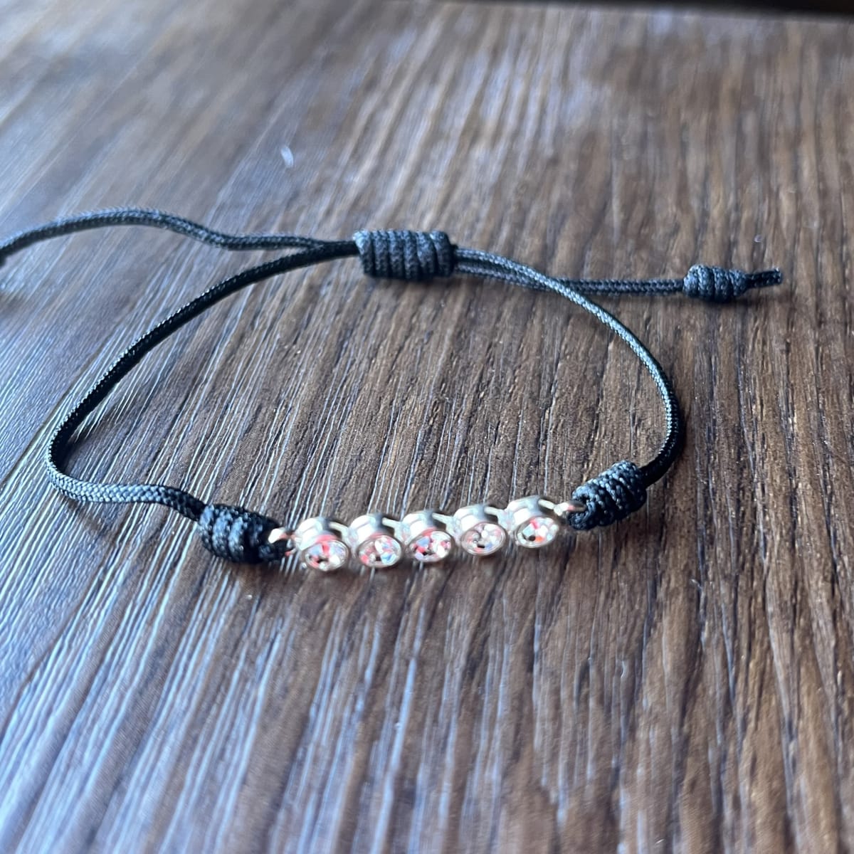 Pulsera Plata 925 negra 5 circulo circon hilo macramé1