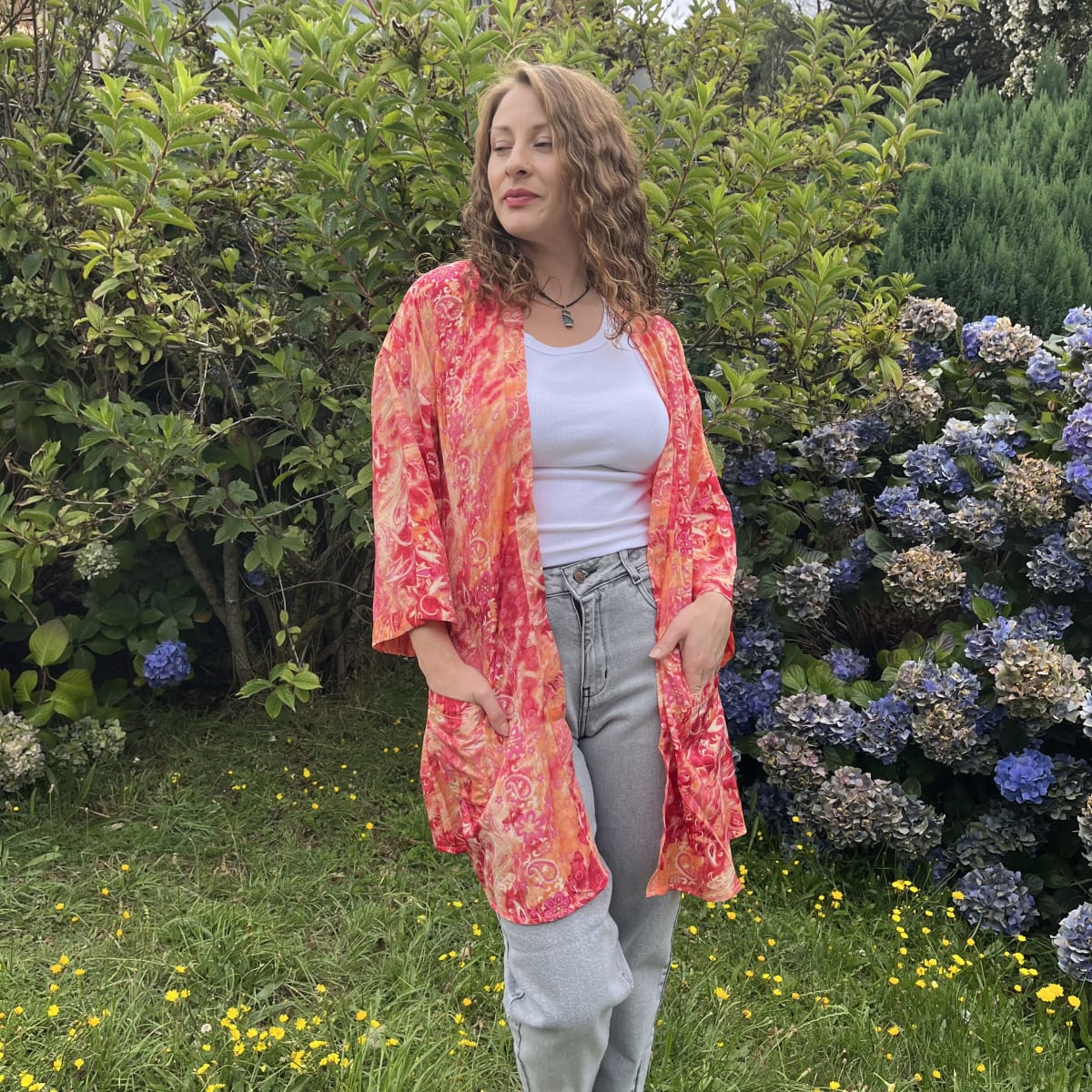 Kimono India seda con lazo y bolsillos naranjo rojo1