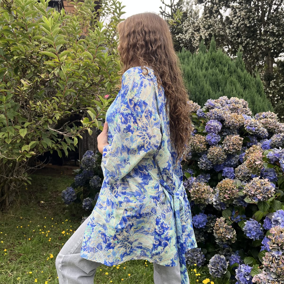 Kimono India seda con lazo y bolsillos azul verde agua2
