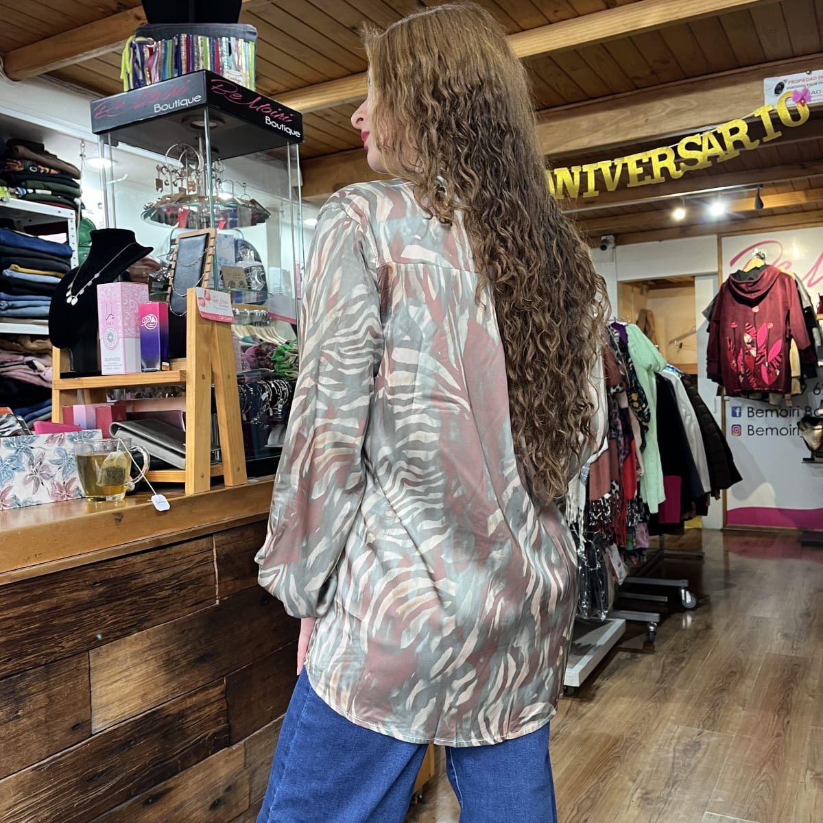 Blusa seda animal print cebra verde cafe2