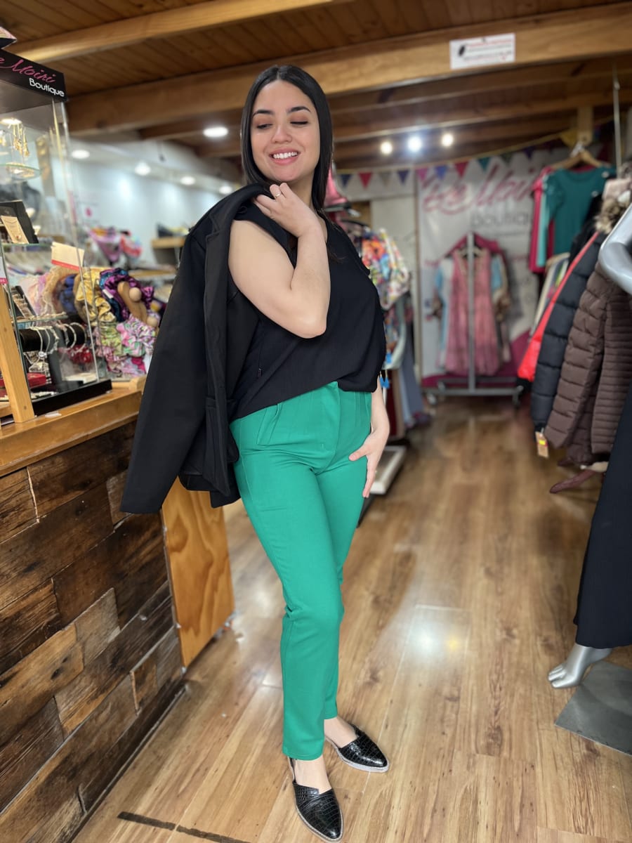 Pantalon con pinzas pitillo algodón verde5