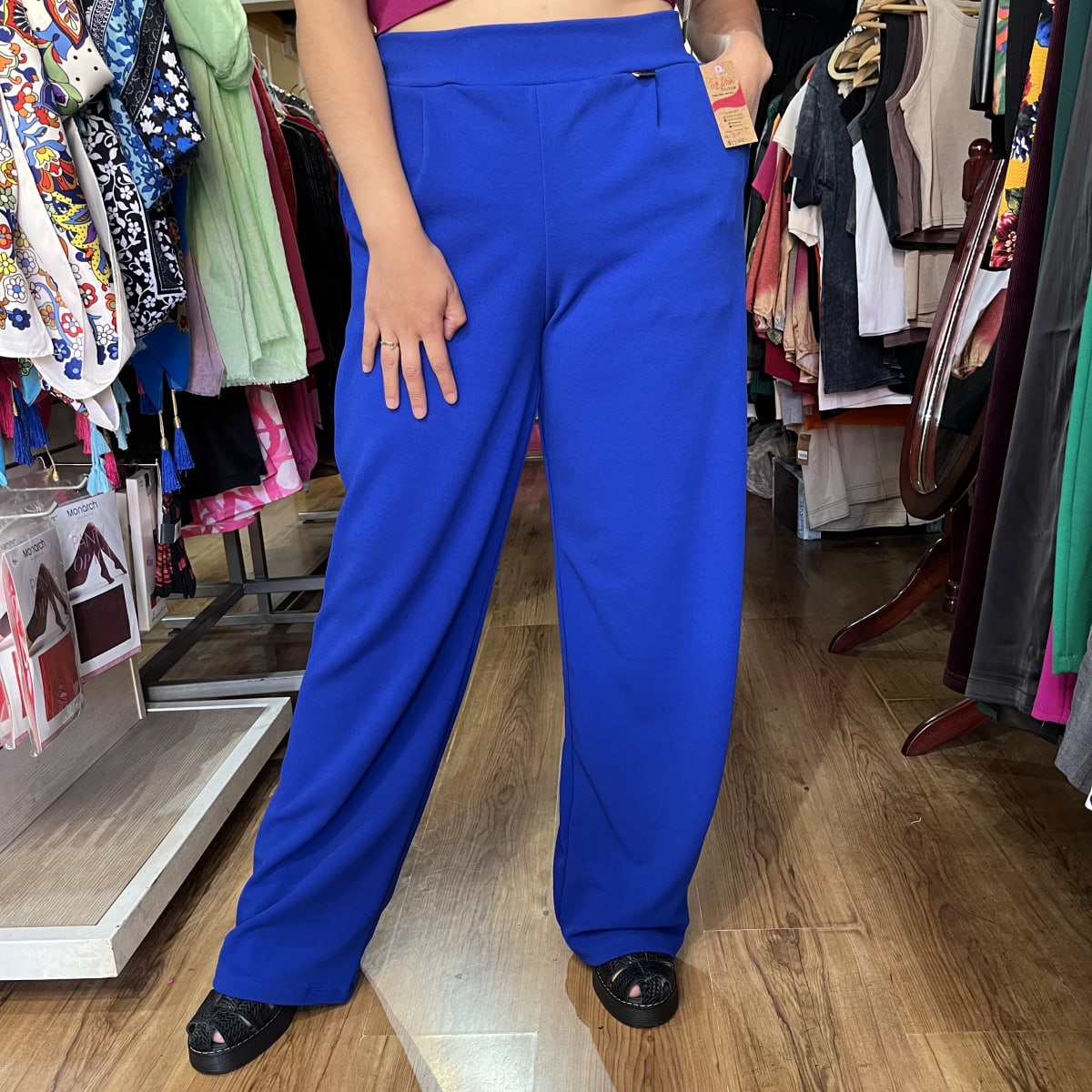 Pantalon palazzo Lilian azul rey con bolsillos2