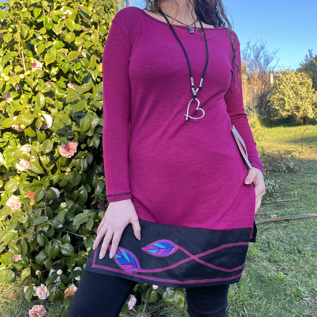 Bluson Kisu kurta lanilla fucsia franja lino negro2