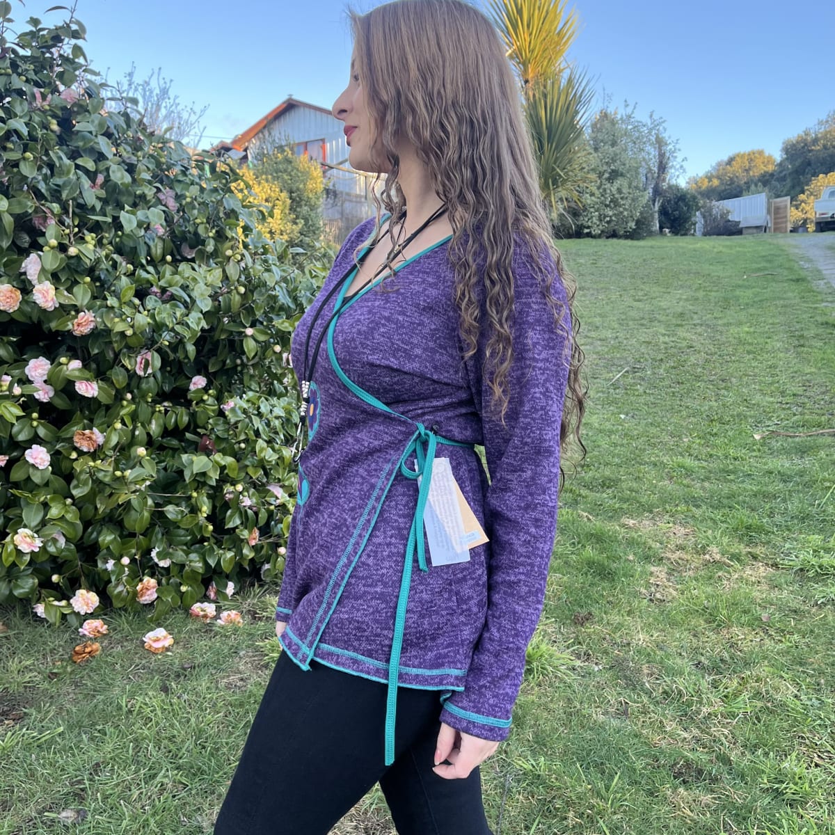Polera Kisu Cunco doble cruce morado4