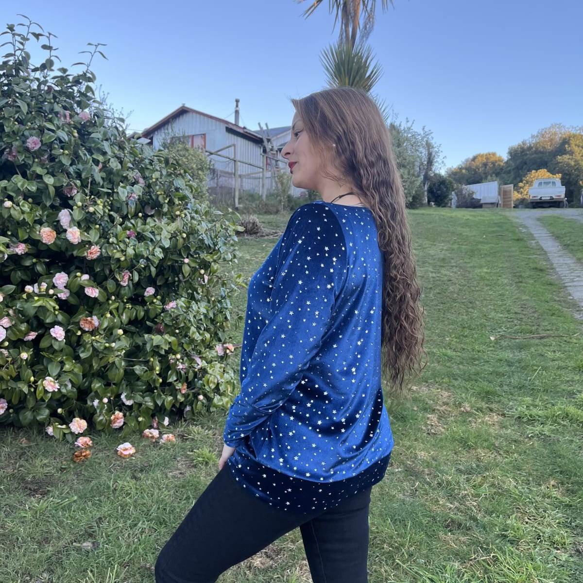 Poleron Mariela velvet azul estrellas3