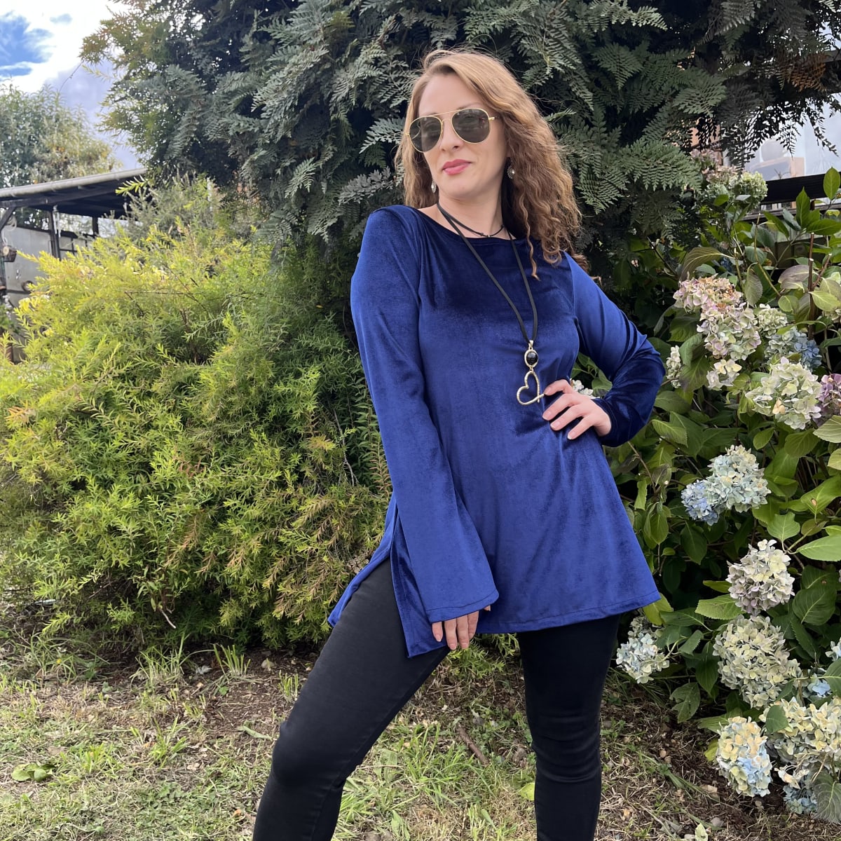 Polera larga velvet azul marino1