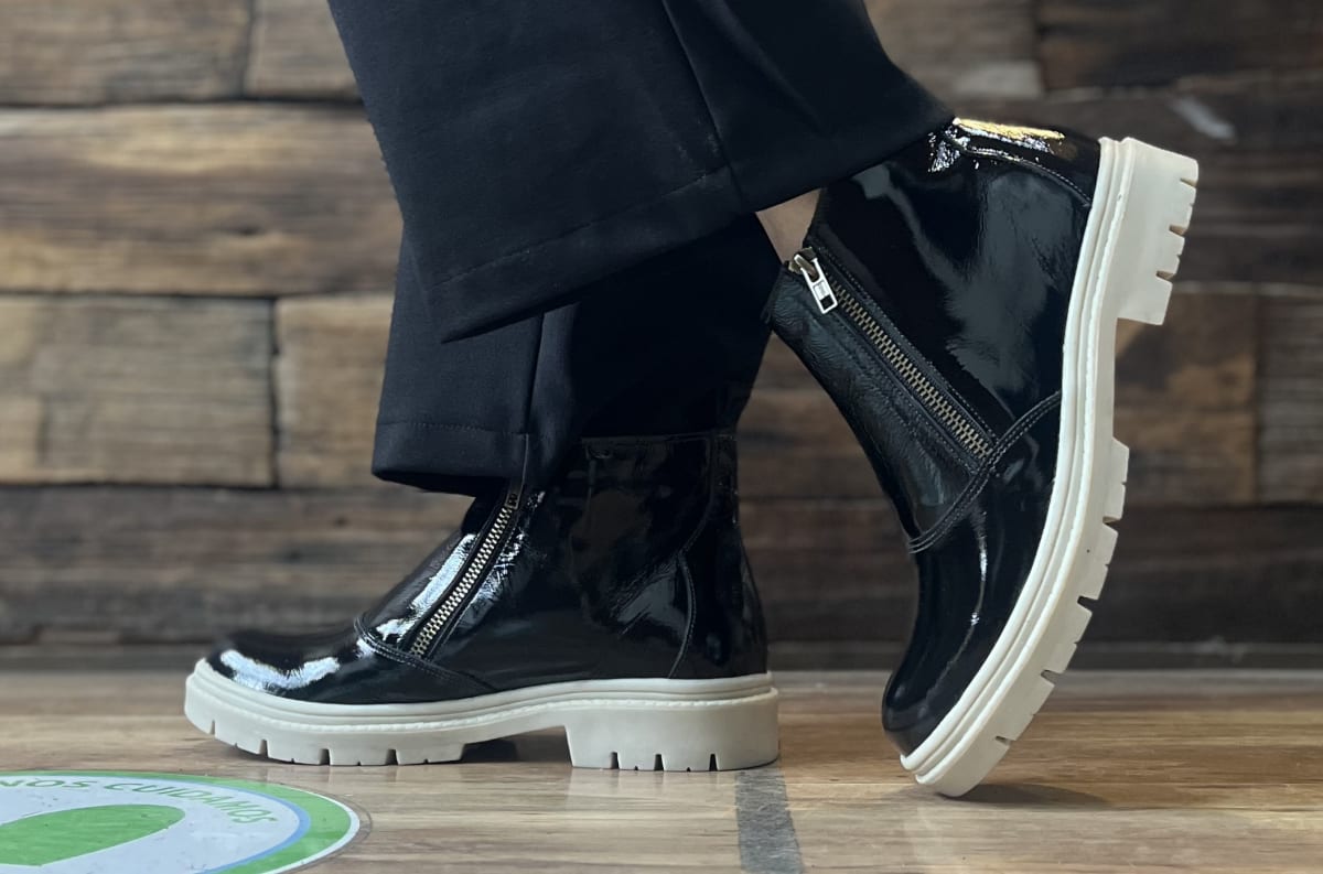 Botin cuero DC Black planta marfil2