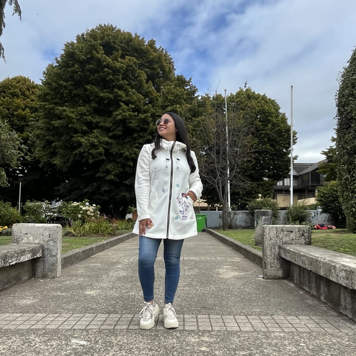 Abrigo Polar antipilling blanco invierno bordado7