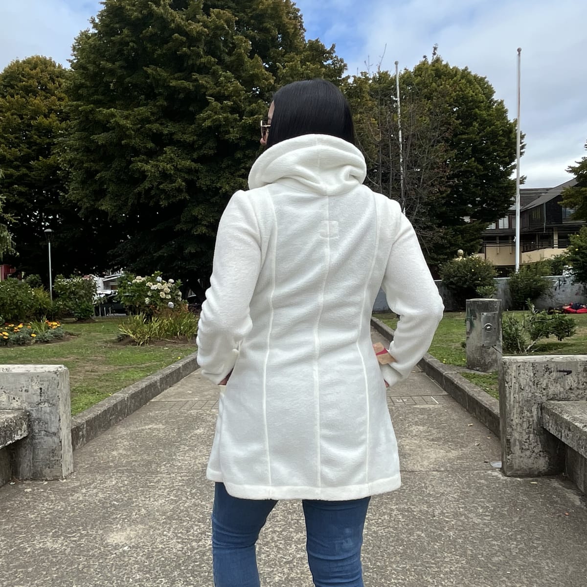 Abrigo Polar antipilling blanco invierno bordado6