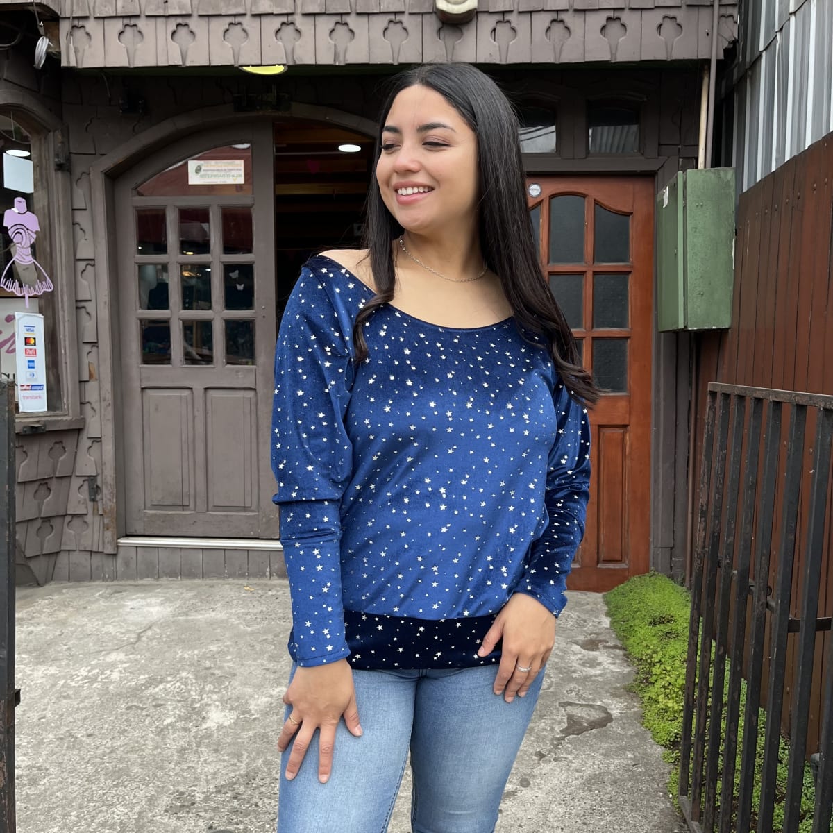 Poleron Mariela velvet azul estrellas1