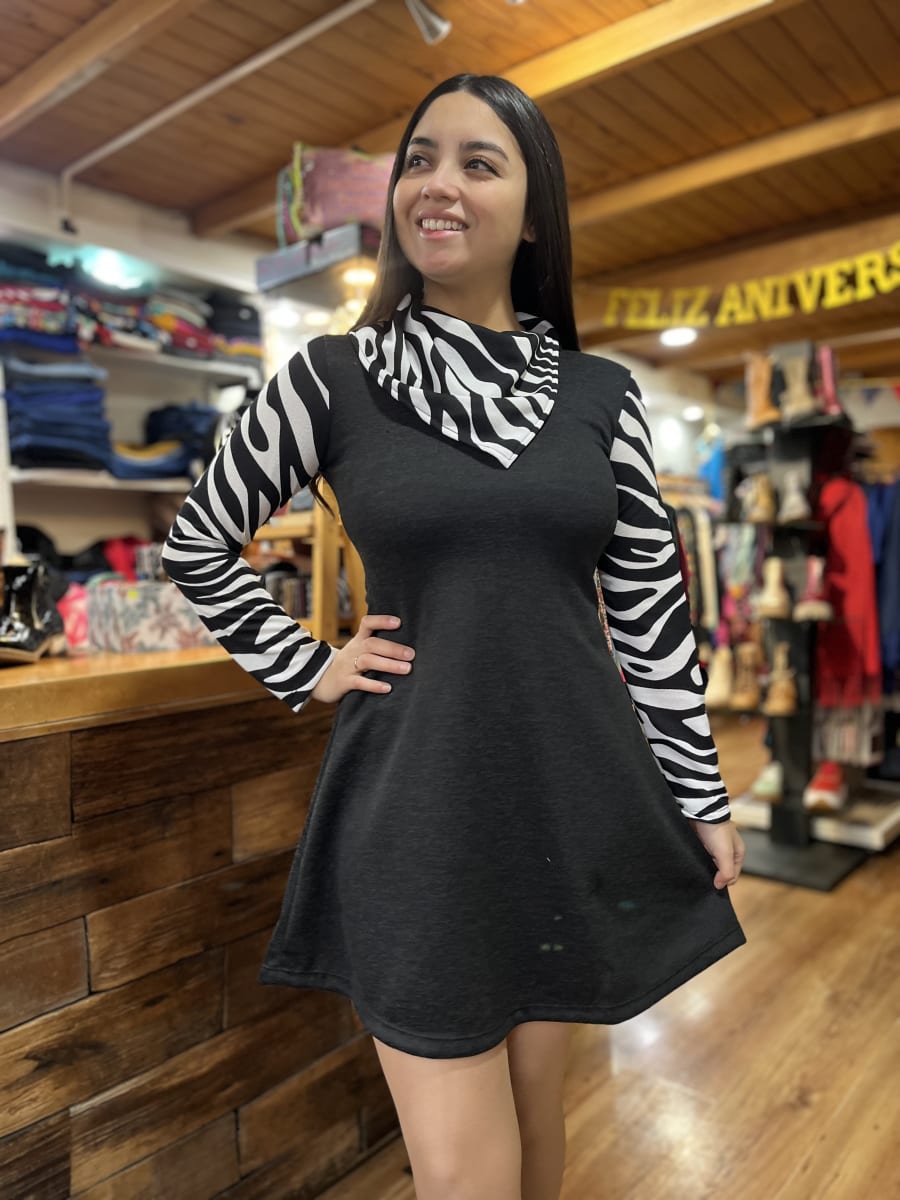 Vestido Alyson lanilla print cebra cuello pañuelo1