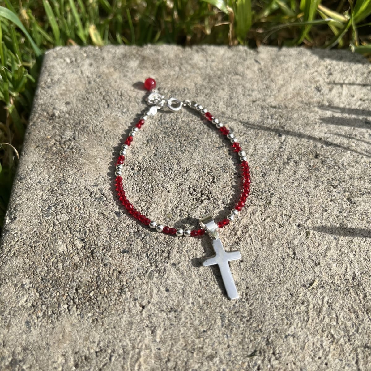 Pulsera plata 925 dije cruz cristales rojo1