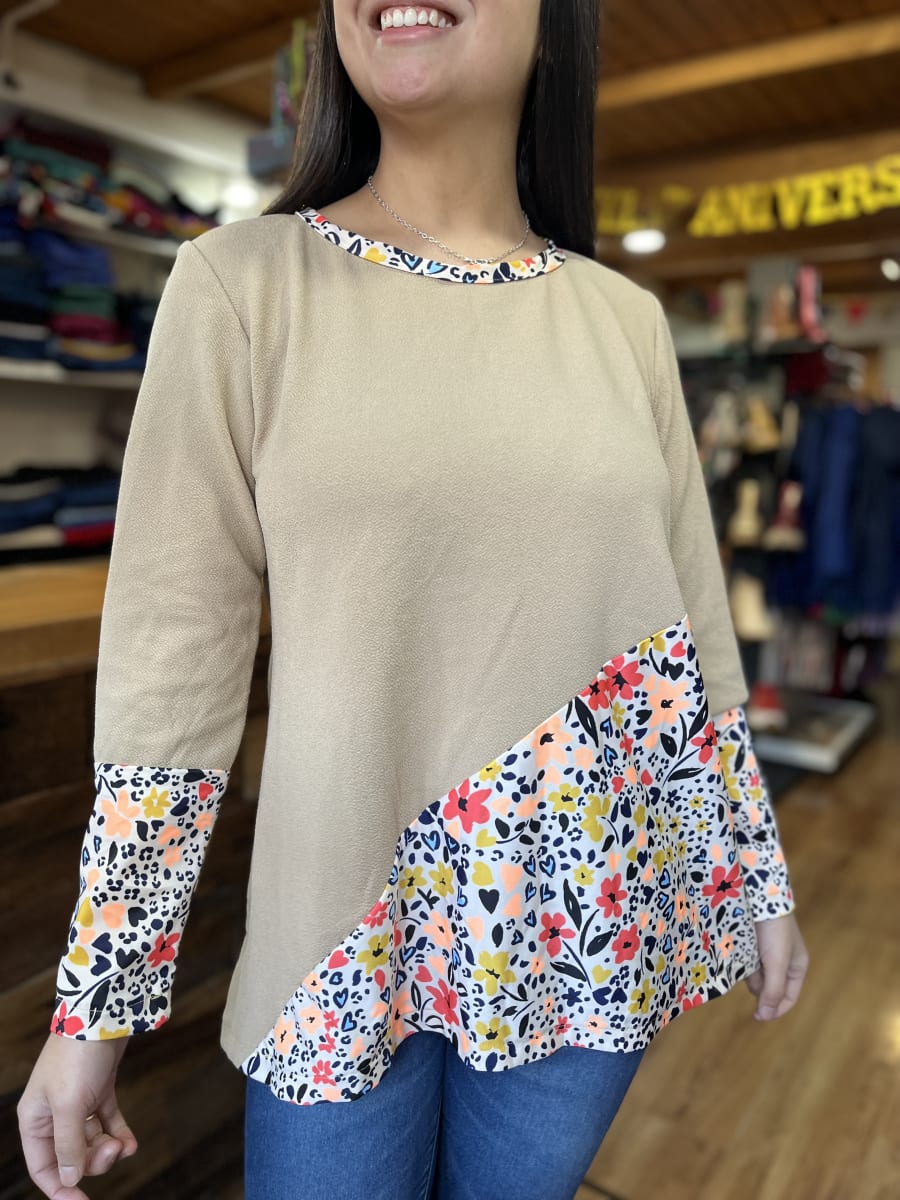 Poleron mix acampanado beige floral2