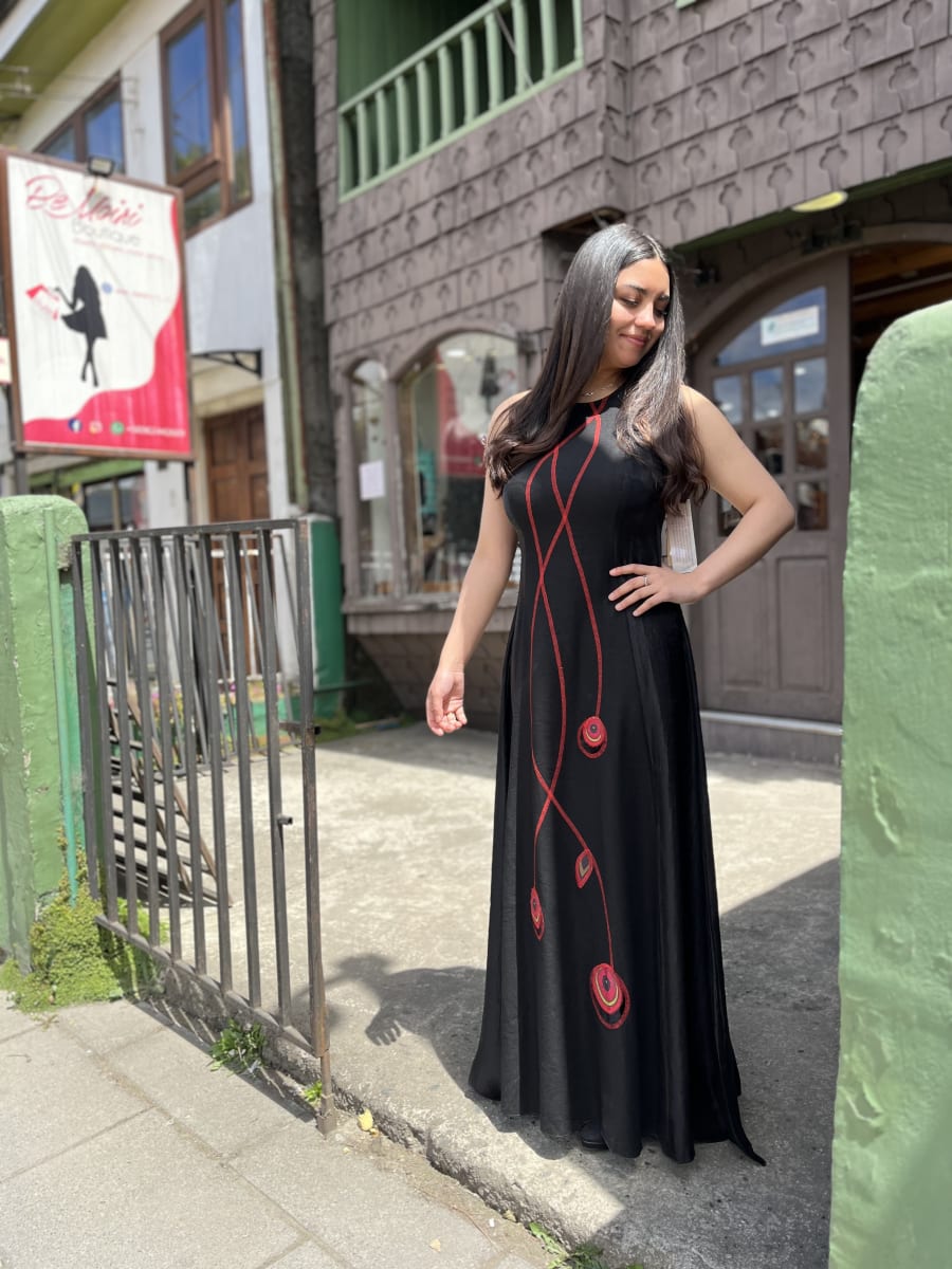 Vestido Kisu fiesta largo central negro rojo2