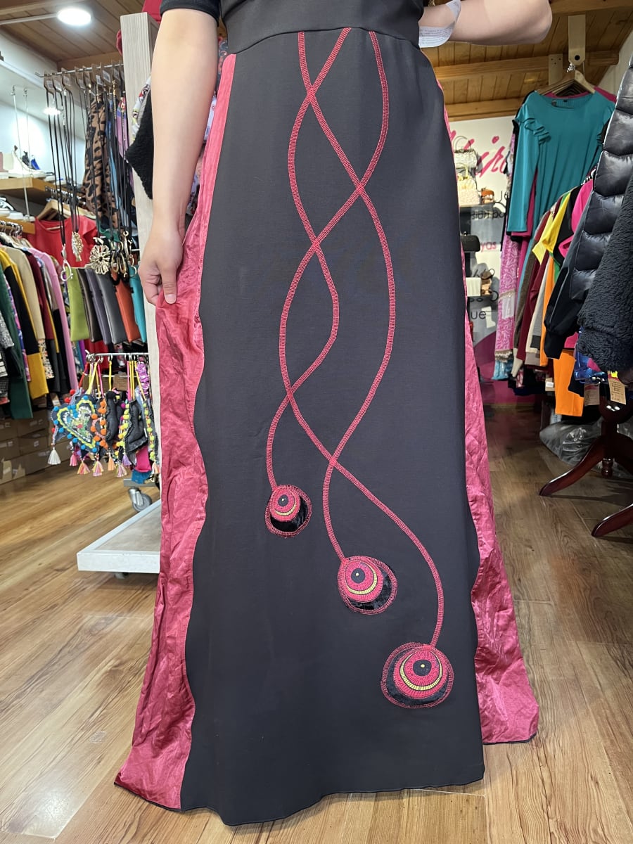 Vestido Kisu fiesta Indira rojo negro manga corta2