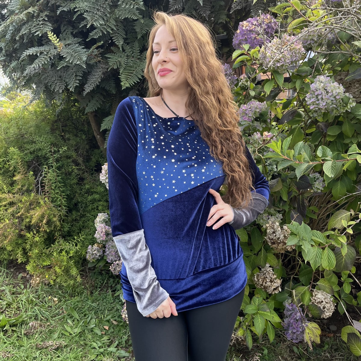 Poleron Mariela velvet azul espacial2