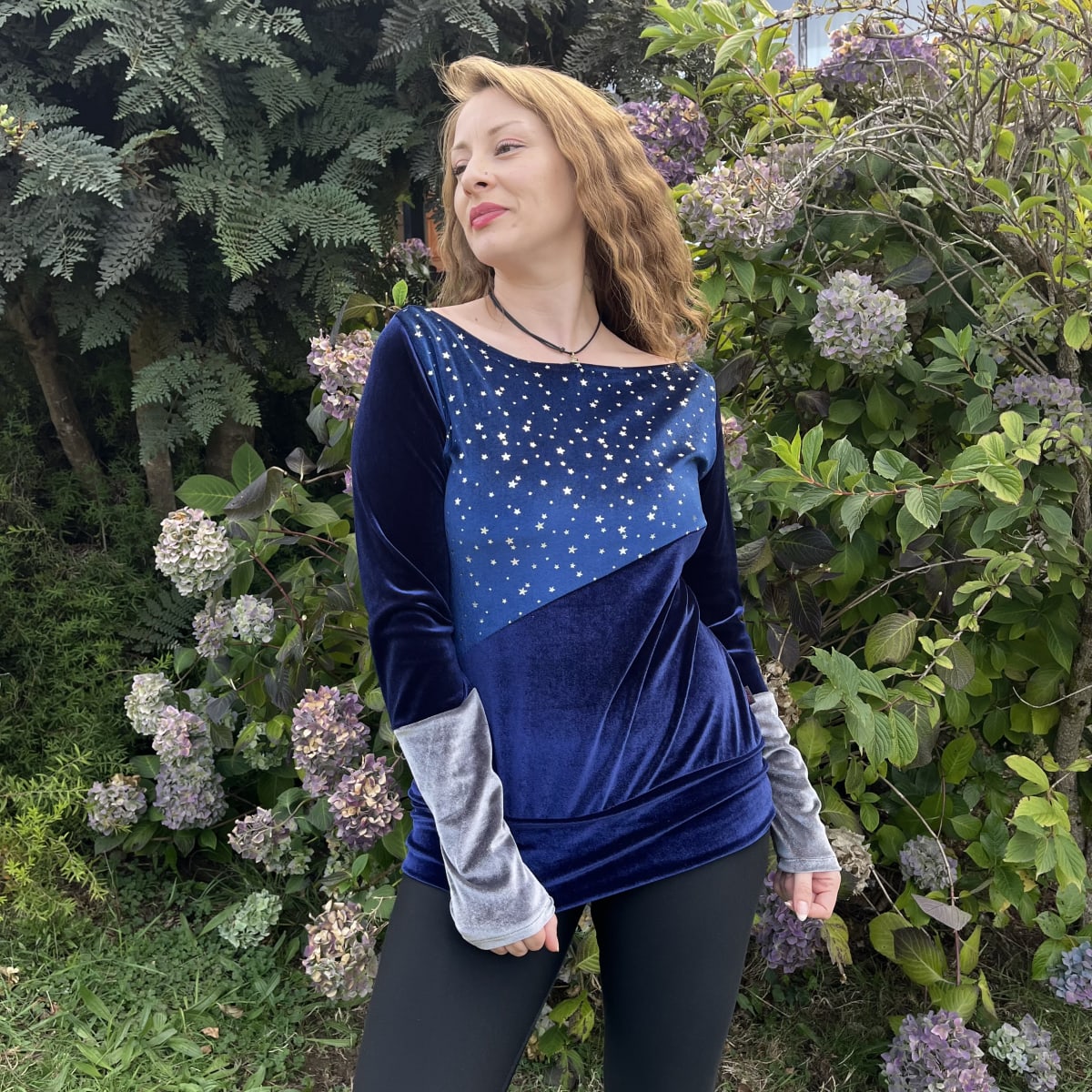 Poleron Mariela velvet azul espacial1