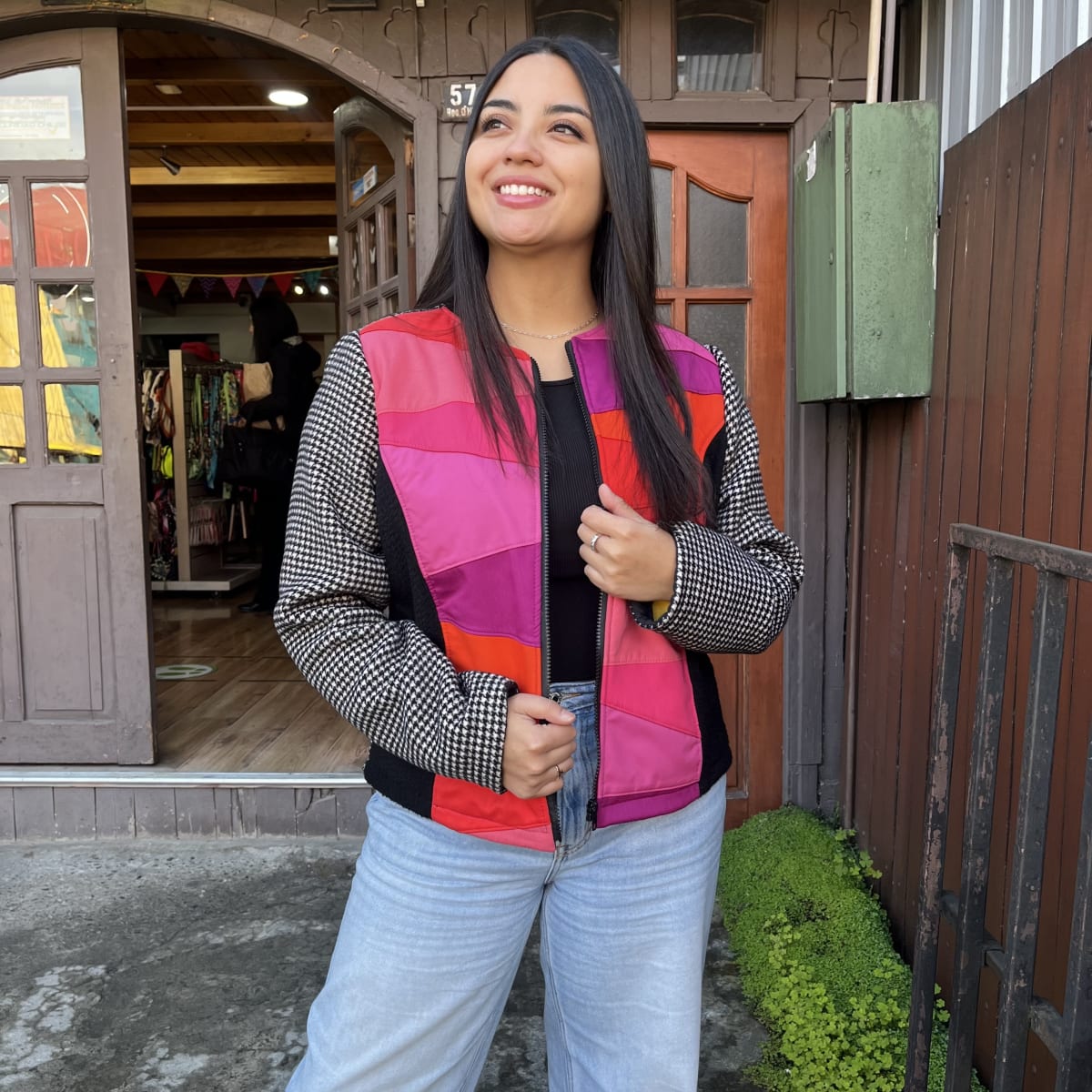 Chaquetón Santa patchwork corto rojo y fucsia4