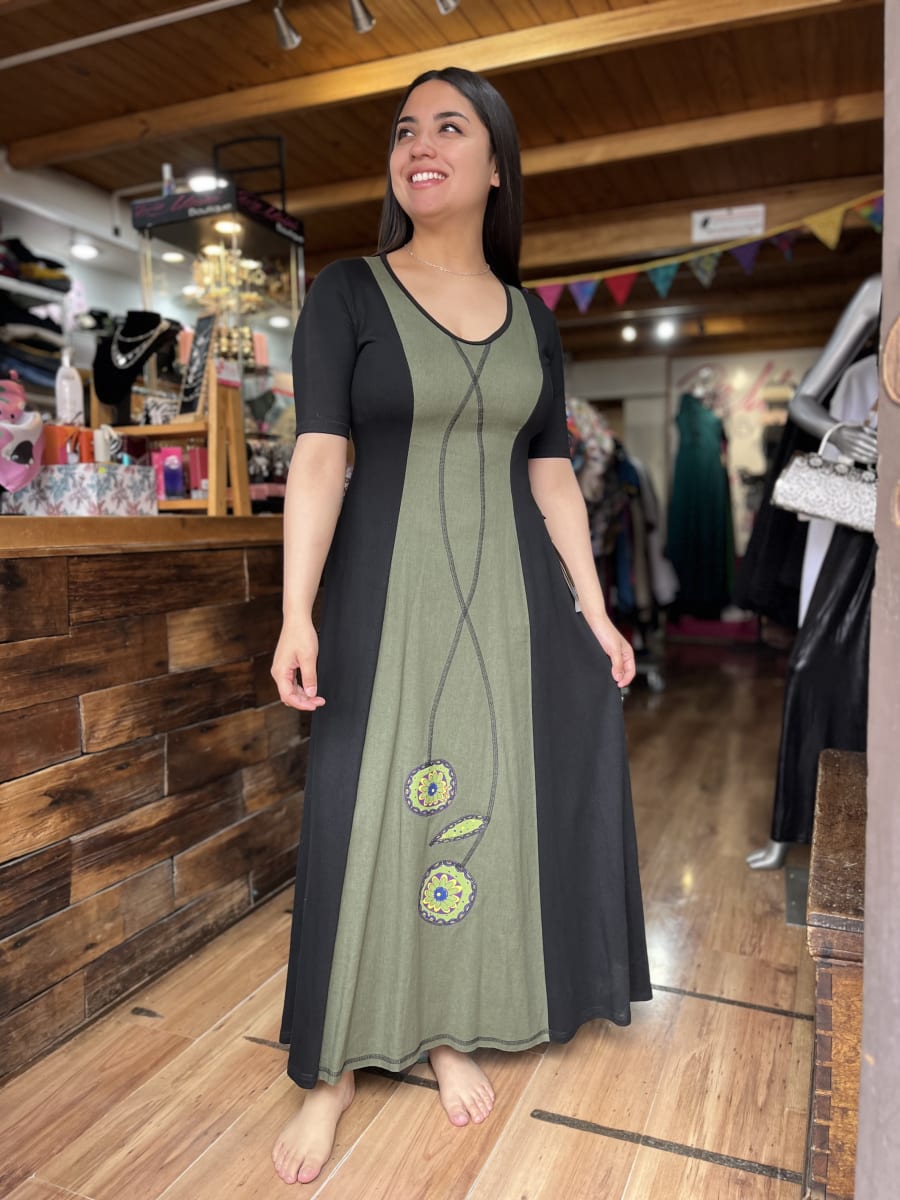 Vestido Maya negro verde con manga1