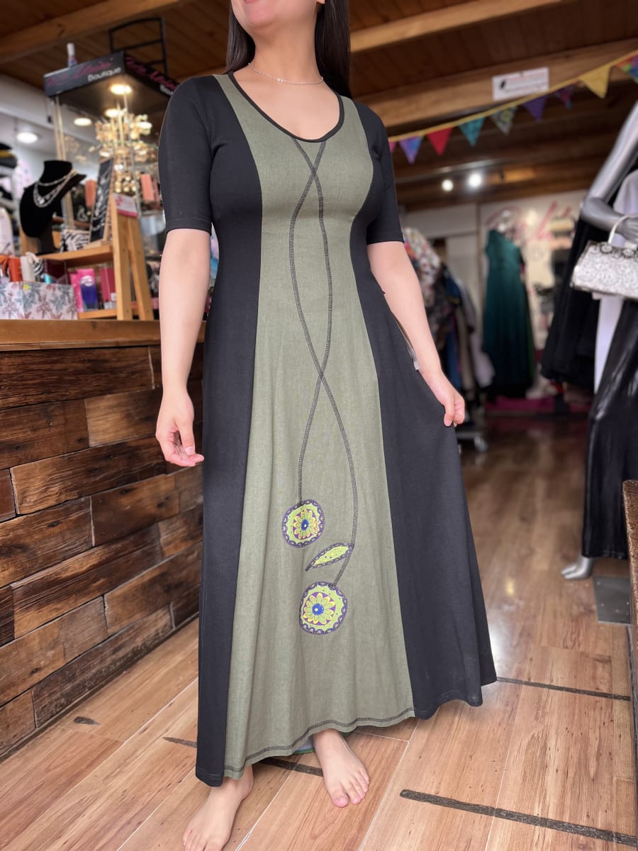 Vestido Maya negro verde con manga2