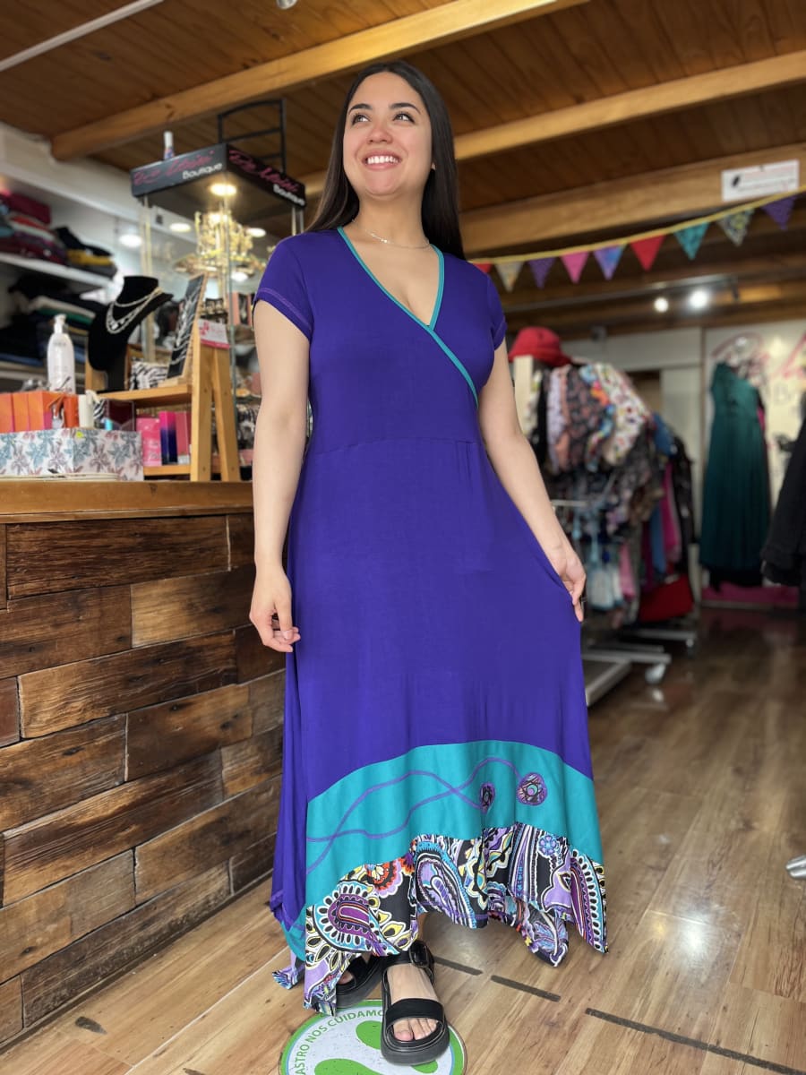 Maxi vestido kisu Sevilla asimetrico  morado tuquesa1